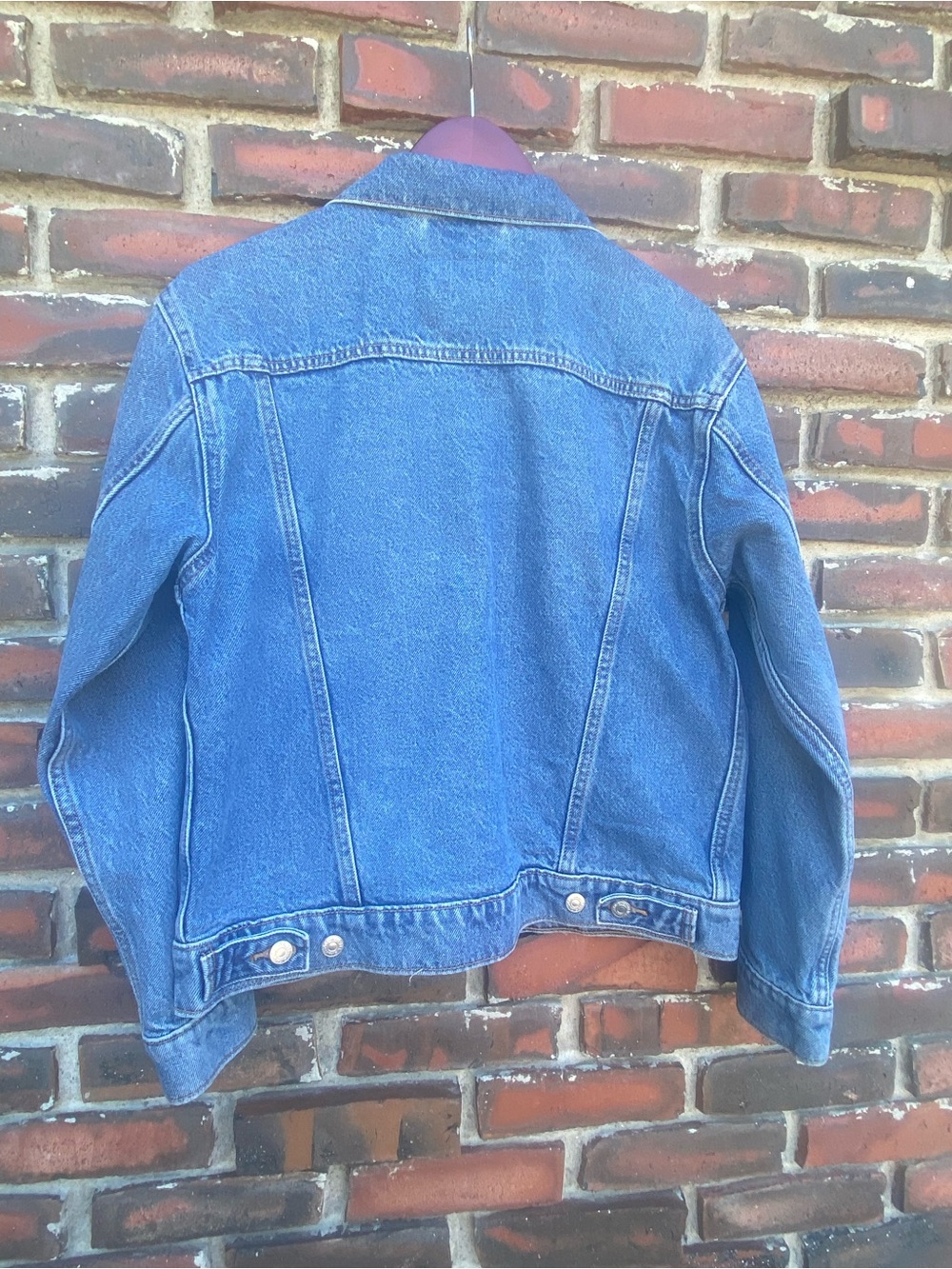 Levi's Women’s Med Classic Denim Jean Jacket - Picture 8 of 12